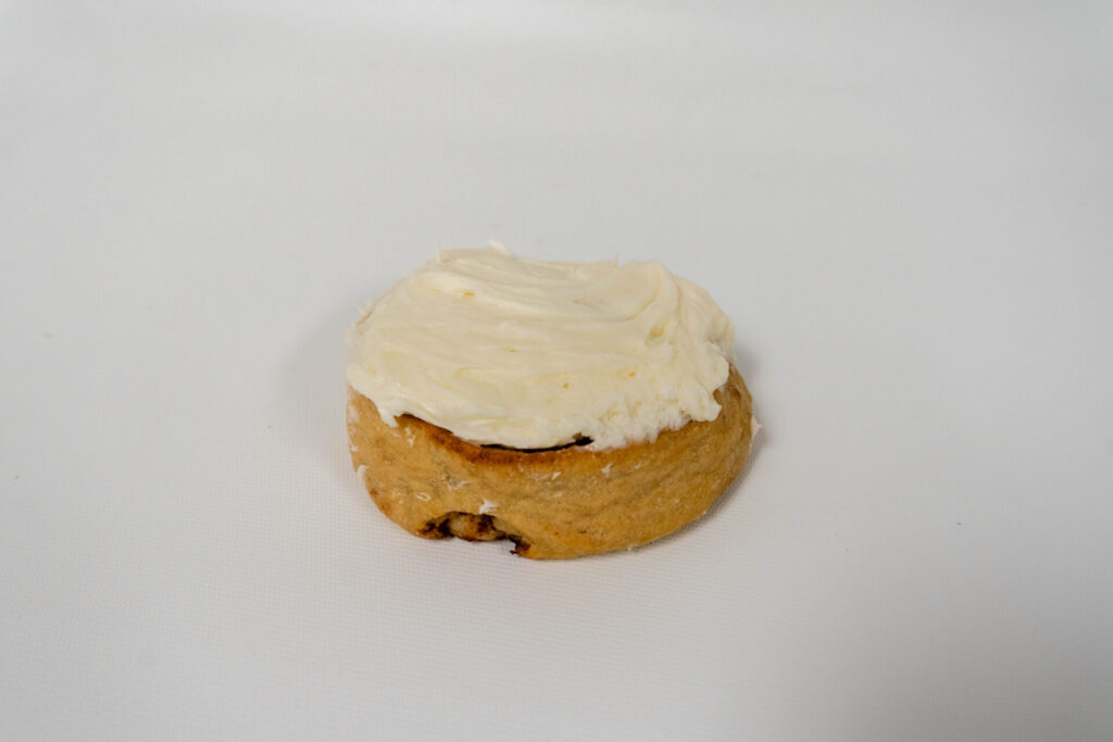 GF Old Fashioned Cinnamon Roll